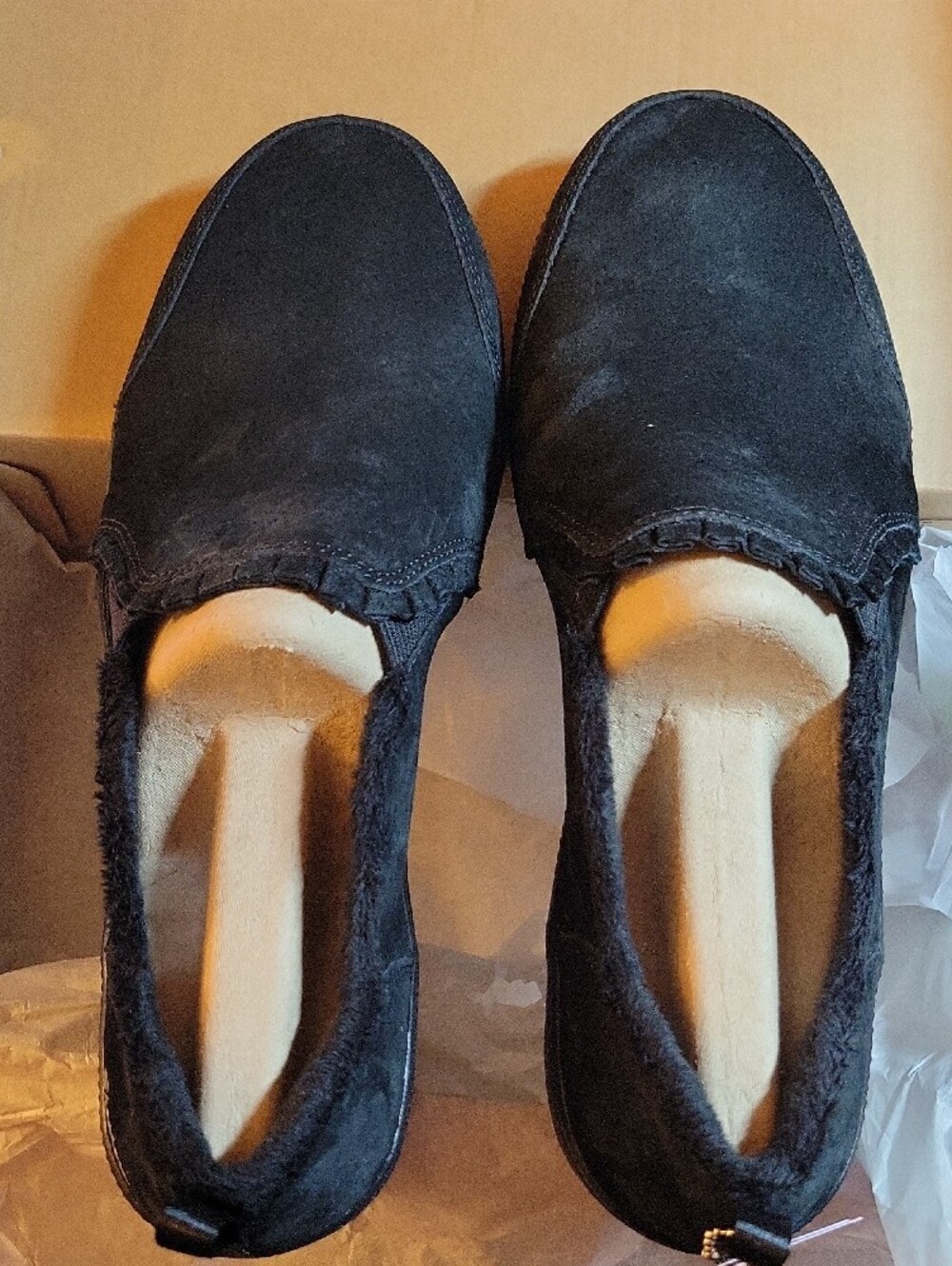 Skechers Suede Ruffle Slip-On Madison Ave Plushed Wide Fit Size 10 New Black